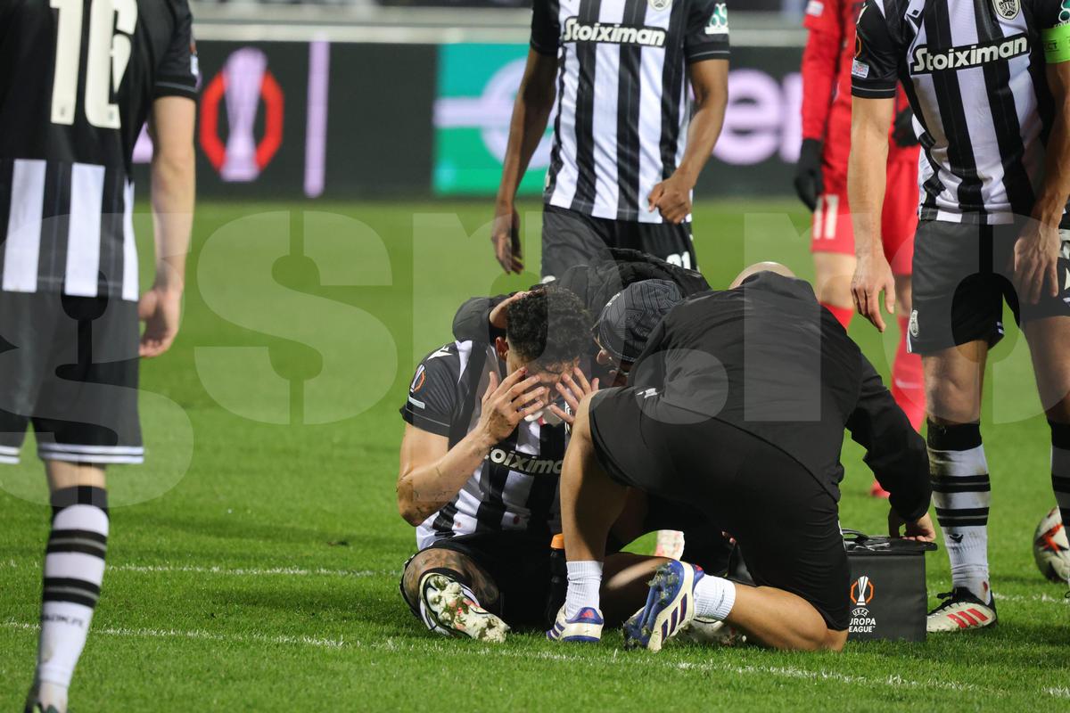 Accidentare HORROR în PAOK - FCSB » Jucătorul nu a mai putut continua partida