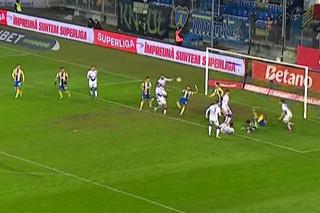 Sergiu Hanca, gol cum rar se vede în Petrolul - FC Argeș » Cine a fost scos vinovat: „E al lui”