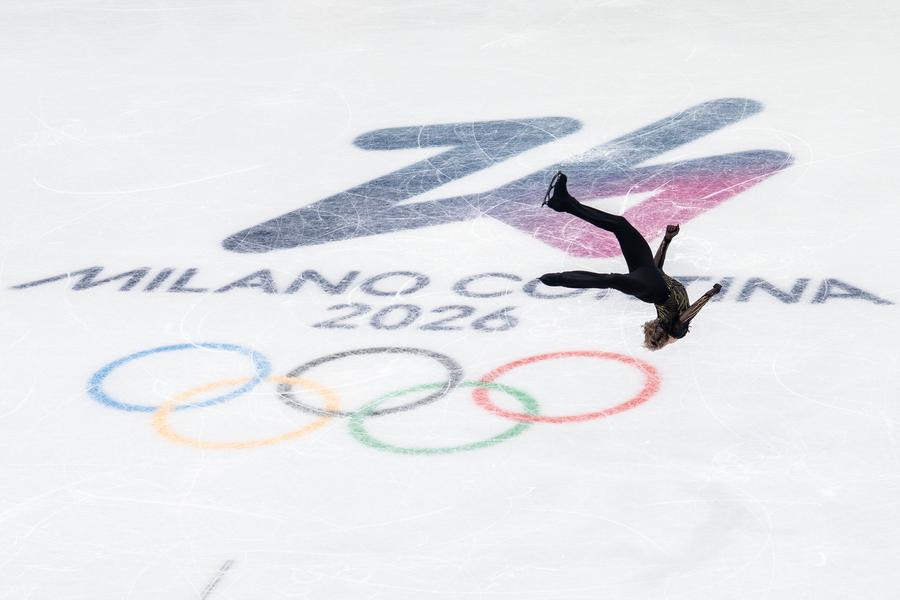 Ilia Malinin executând săritura pe spate FOTO Imago Images Va prezenta Ilia Malinin cea mai grea săritură din patinaj?