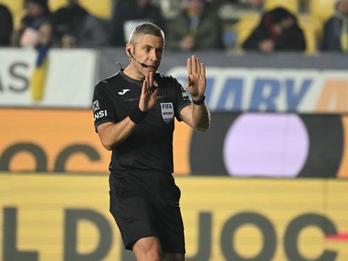 Radu Petrescu, arbitrul care a gafat la Petrolul - FC Argeș/ foto: sportpictures.eu