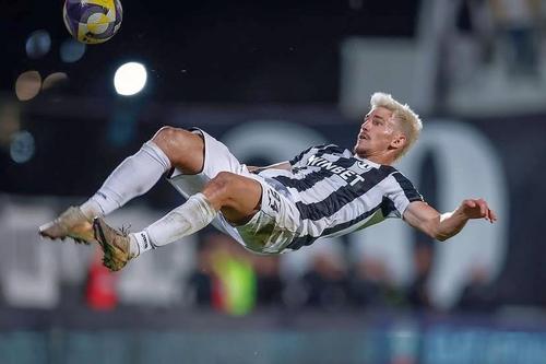 Cătălin Itu a intrat pe radarul lui Levski Sofia // FOTO: Instagram