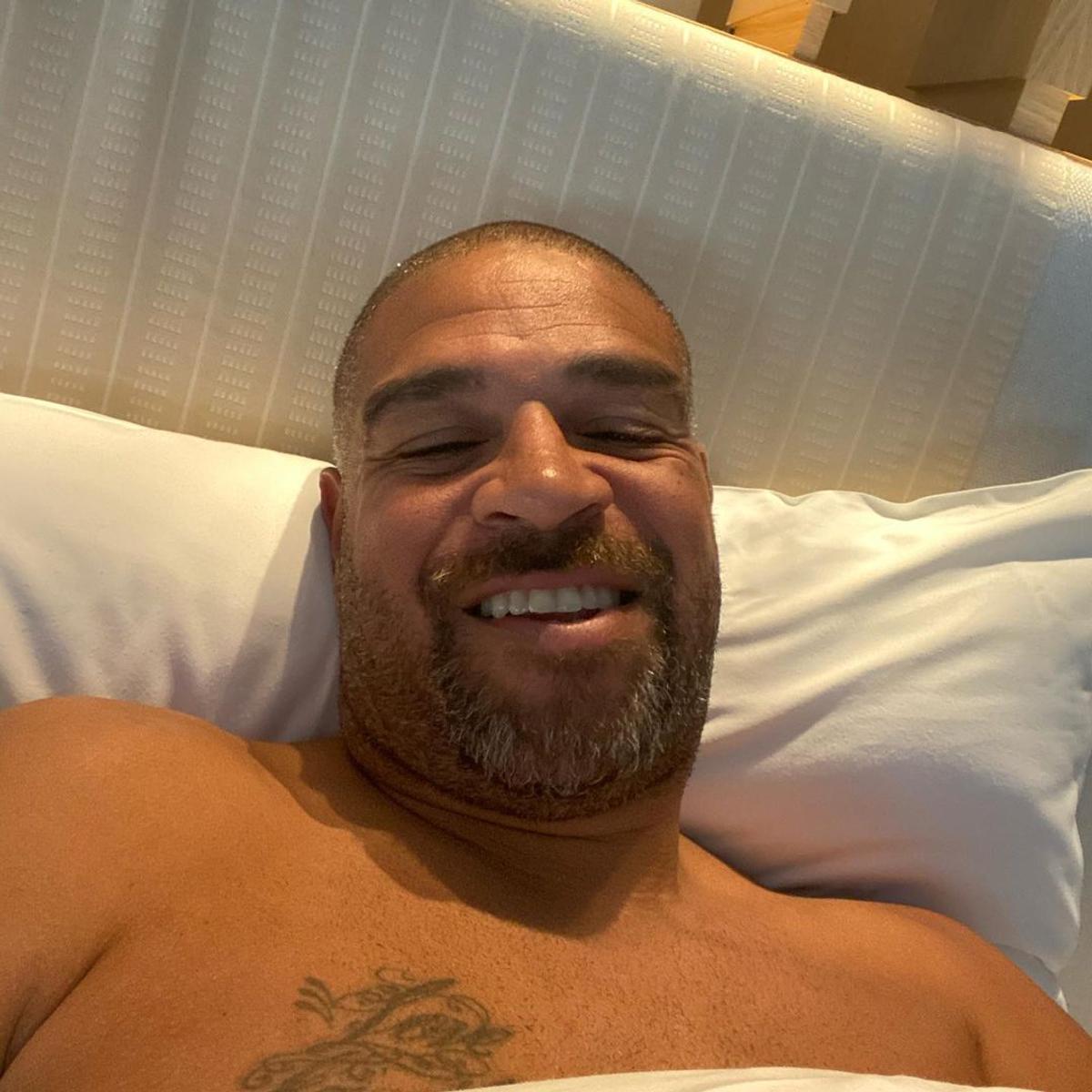 FOTO Unde a ajuns Adriano să locuiască » Fostul atacant al lui Inter și-a vândut casa din Brazilia