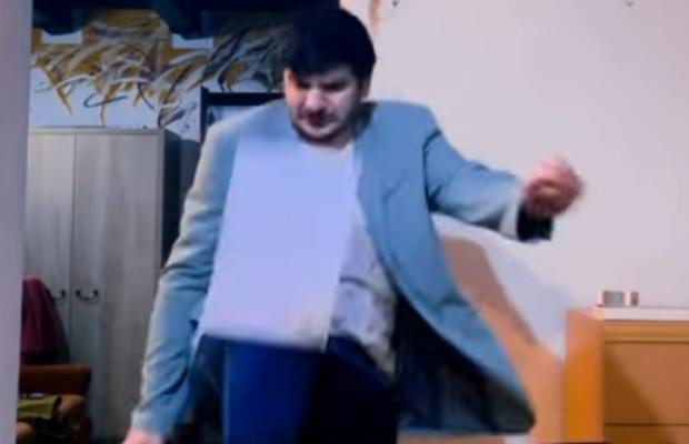 VIDEO Lupta lui Daniel Ghiță cu gramatica, subiect de glume pe Facebook » Cea mai tare parodie :D