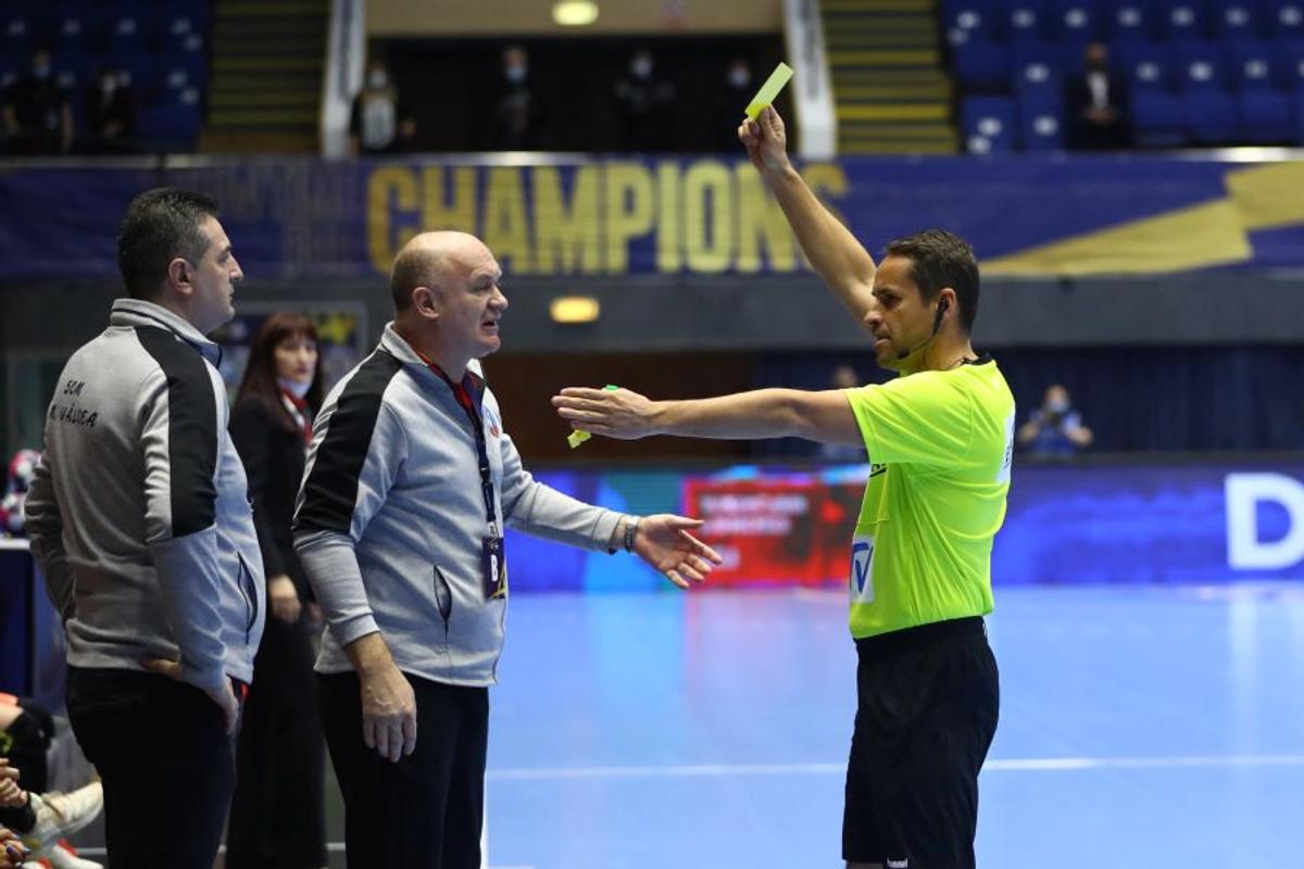 VIDEO CSM București a pierdut returul cu Vâlcea, dar s-a calificat în „sferturile” Ligii Campionilor! Știm adversara