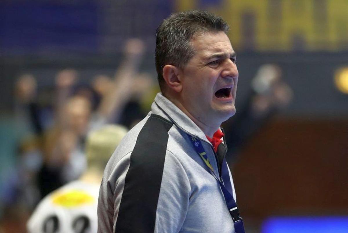 Florentin Pera a rămas cu un gust amar după „dubla” cu CSM: „Meritam calificarea” » Ce jucătoare a lăudat: „S-a simțit foarte mult”