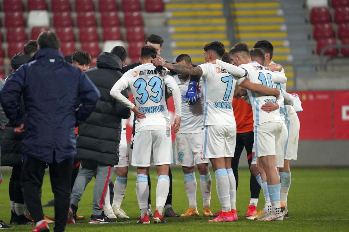 Note GSP » Un singur jucător de la FCSB nu a obținut notă de trecere cu UTA Arad + Ce calificativ a primit Adrian Petre în fața fostei sale echipe