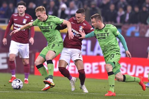 Jakub Vojtus, în meciul dintre Rapid și Dinamo din sezonul regulat // foto: Imago Images