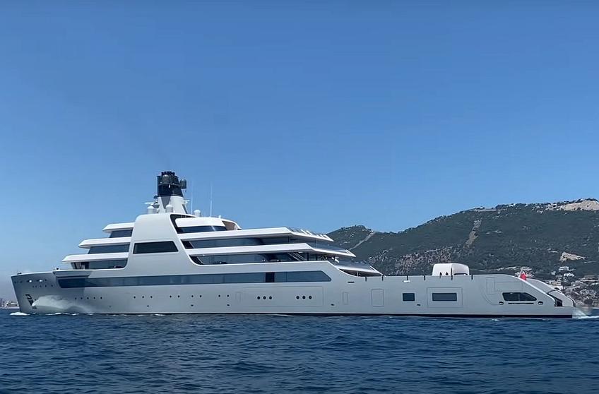 Așa arată iahtul lui Roman Abramovich