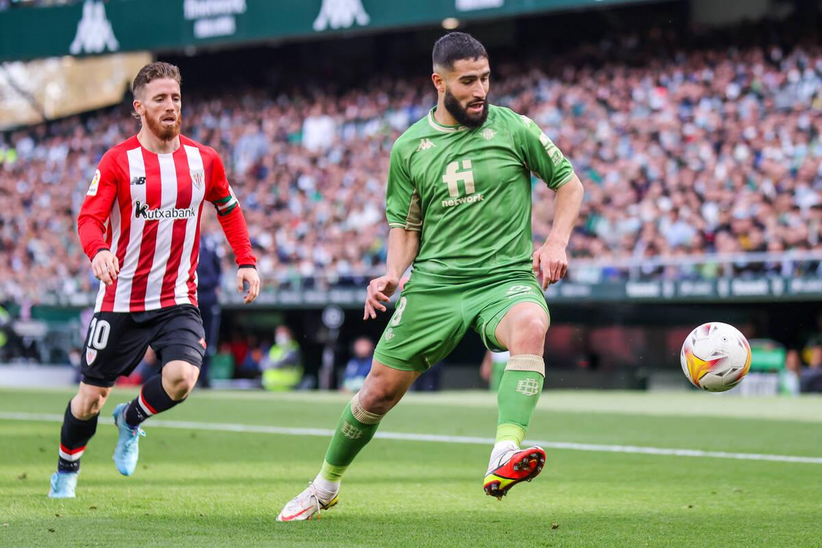 Nabil Fekir și-a pierdut cumpătul în meciul cu Bilbao » Francezul și-a lovit dur un adversar și a văzut roșu direct