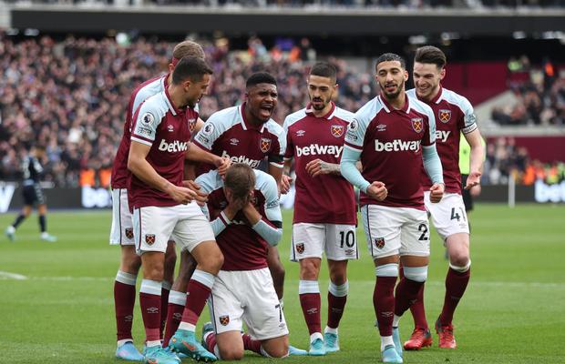 Clipe emoționante în Premier League » Căpitanul Ucrainei a marcat și a izbucnit în lacrimi