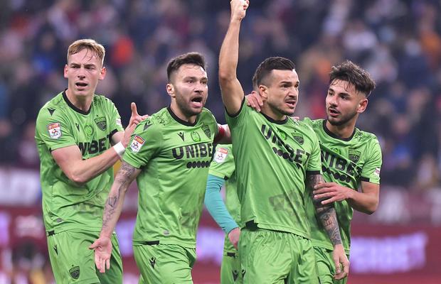 Dinamo speră la un rezultat bun cu Rapid » Detaliul care le dă speranțe „câinilor”