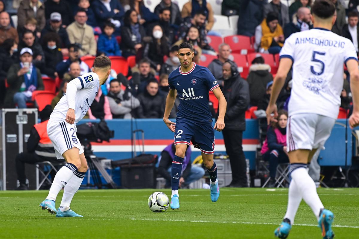 Fanii lui PSG, furioși după eliminarea din UCL » Ce le-au făcut lui Messi și Neymar