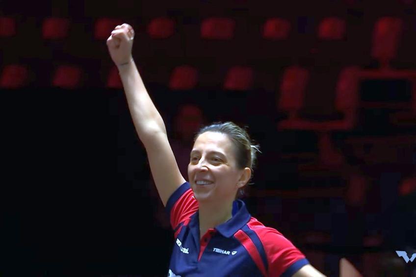 Eliza Samara (33 de ani) a trecut, în 5 seturi, scor 6-11, 11-6, 2-11, 11-6, 11-8, de chinezoaica Chen Meng (29 de ani)