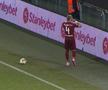 CFR Cluj - U Cluj 4-0 » Cristi Manea (25 de ani) a provocat galeria adversă în finalul derby-ului.