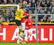 Duel aerian spectaculos în Dortmund - Eindhoven. Foto: Imago