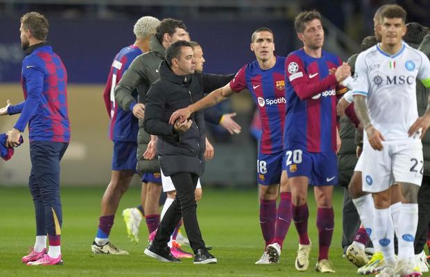 Xavi a avut polițe de plătit, după Barcelona - Napoli: „«Bufonii» au ajuns în sferturi”