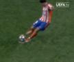 DOVADA VIDEO: Julian Alvarez a atins mingea cu ambele picioare!