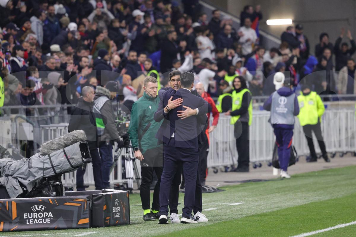 Nu s-a văzut la TV! Au început să cânte imnul național chiar în timpul meciului Lyon - FCSB! Scutierii au avut de furcă + cum se vinde berea pe stadion în Franța