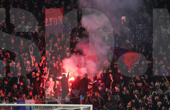 Nu s-a văzut la TV! Au început să cânte imnul național chiar în timpul meciului Lyon - FCSB! Scutierii au avut de furcă + cum se vinde berea pe stadion în Franța