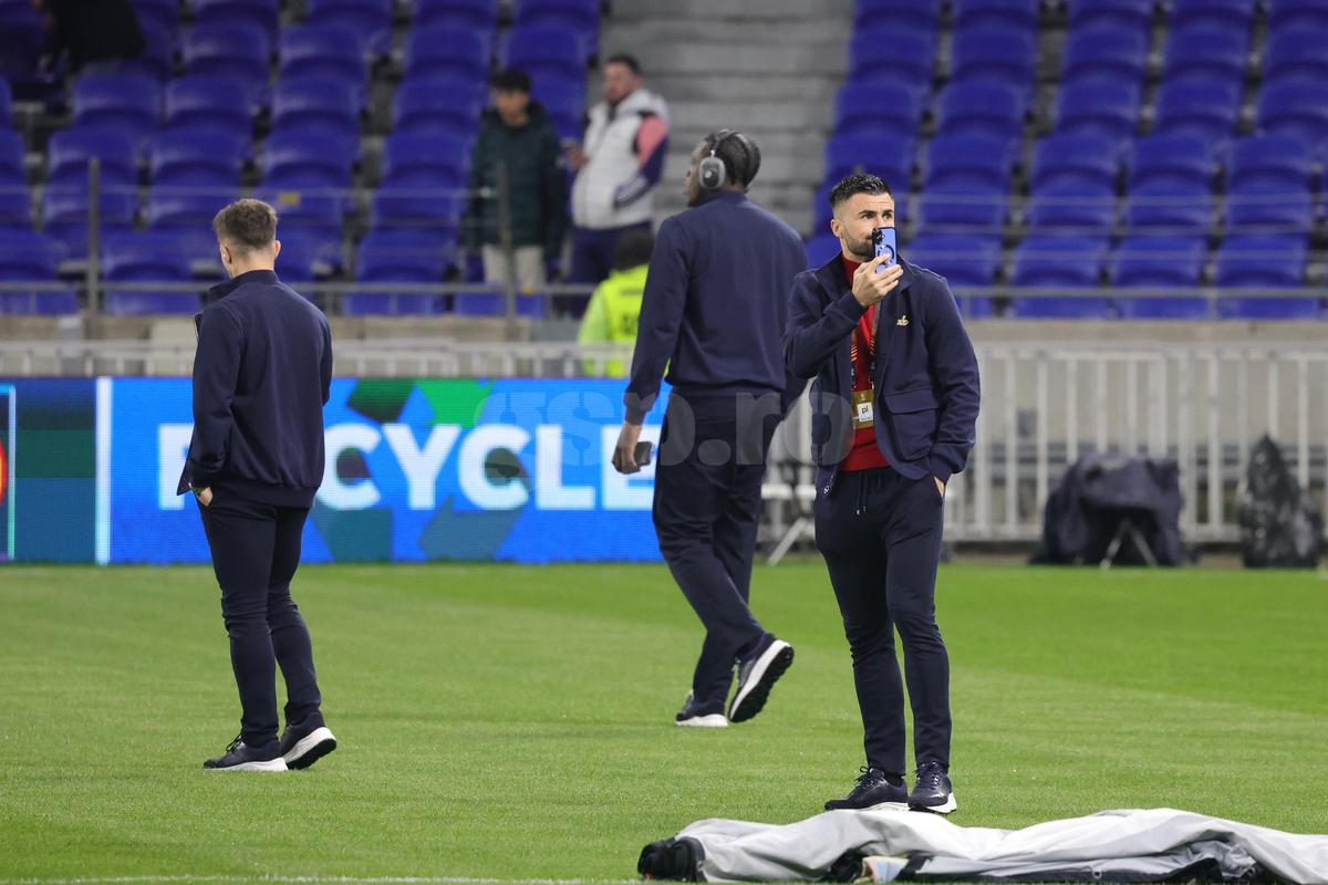 Asta le întrece pe toate! Cu o oră înainte de Lyon - FCSB, Mihai Stoica a anunțat schimbările de la pauză: „Suntem disperați”