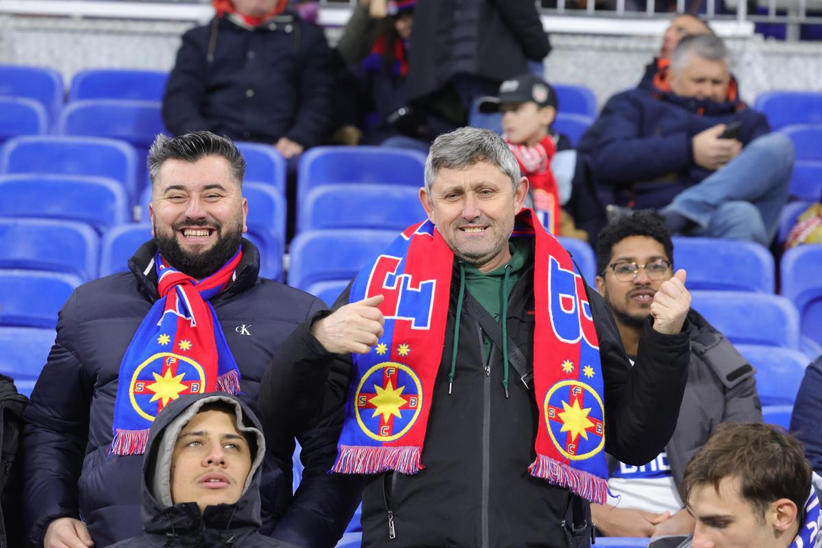 Asta le întrece pe toate! Cu o oră înainte de Lyon - FCSB, Mihai Stoica a anunțat schimbările de la pauză: „Suntem disperați”