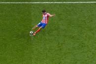 Cum a fost posibilă anularea penalty-ului controversat marcat de Alvarez la meciul Atletico - Real Madrid
