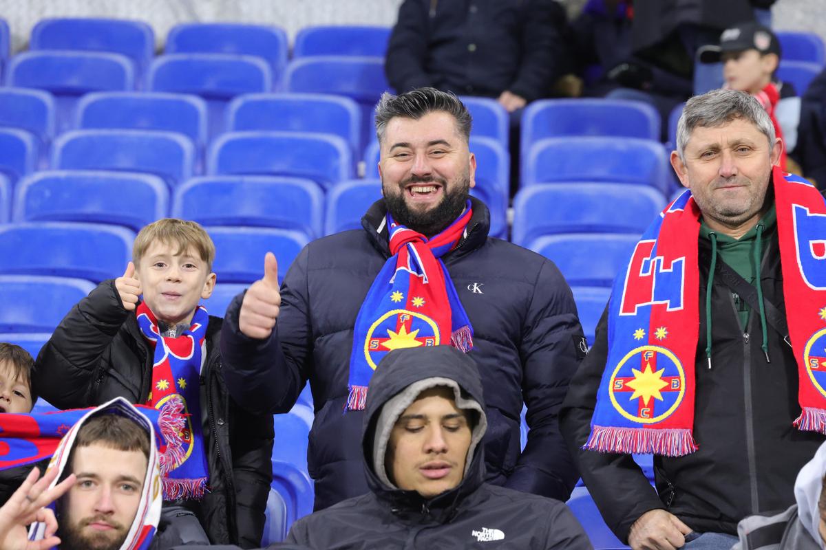 Asta le întrece pe toate! Cu o oră înainte de Lyon - FCSB, Mihai Stoica a anunțat schimbările de la pauză: „Suntem disperați”