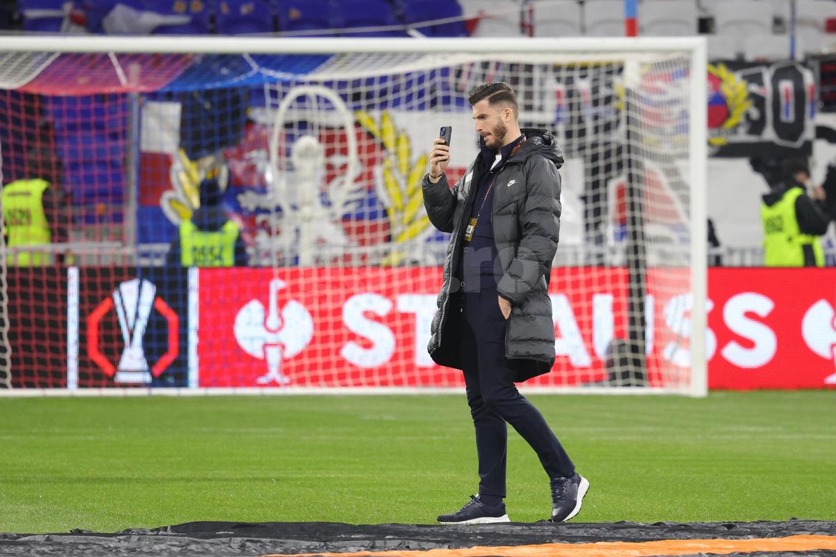 Asta le întrece pe toate! Cu o oră înainte de Lyon - FCSB, Mihai Stoica a anunțat schimbările de la pauză: „Suntem disperați”