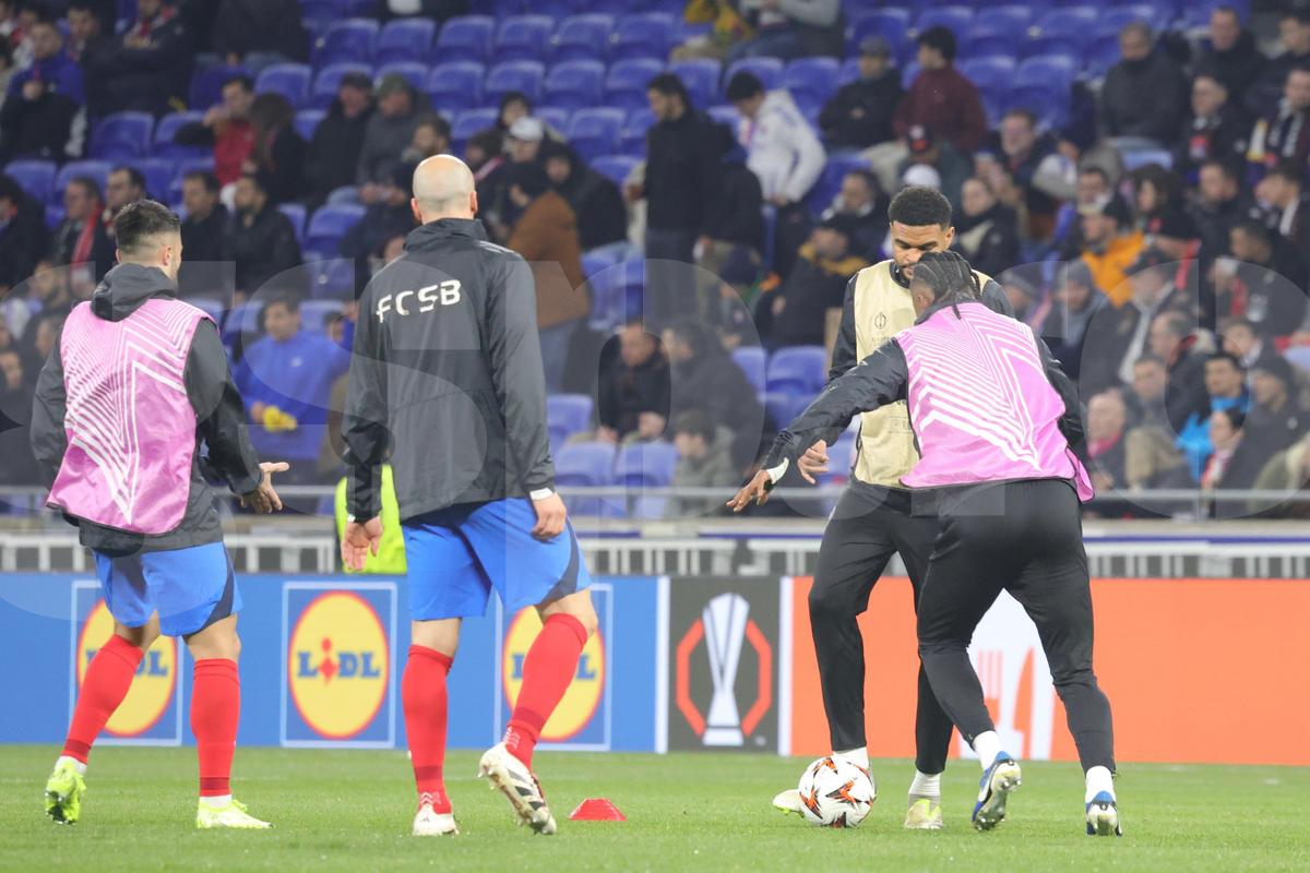Lyon - FCSB, imagini de la încălzire