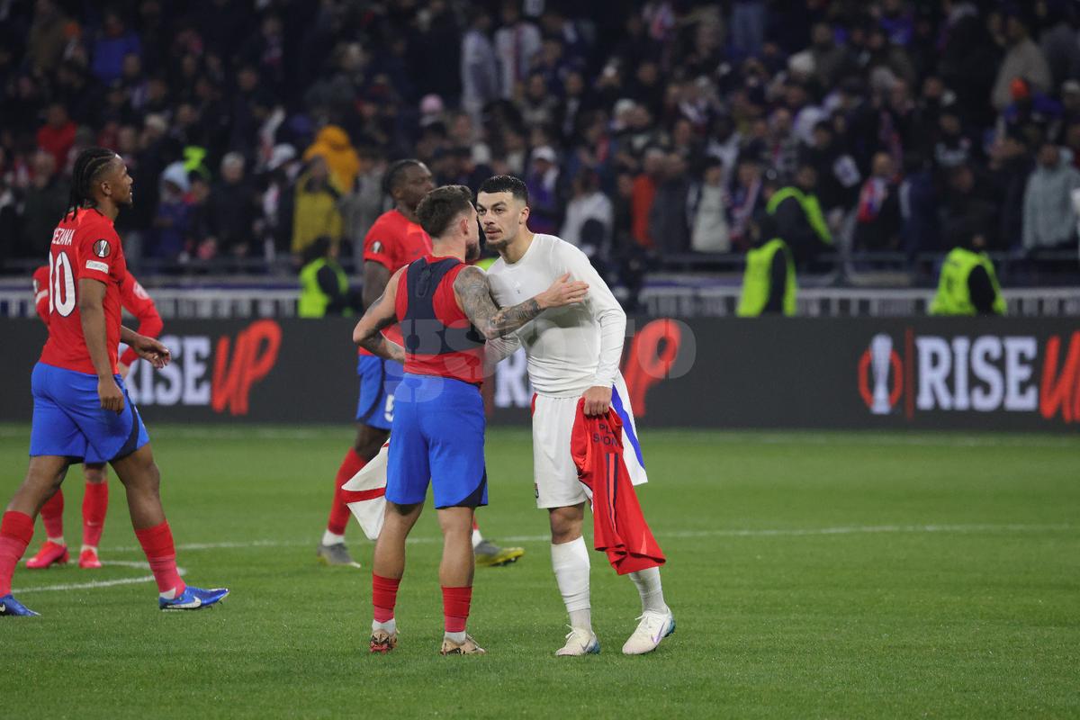 Imagini de la finalul meciului Lyon - FCSB