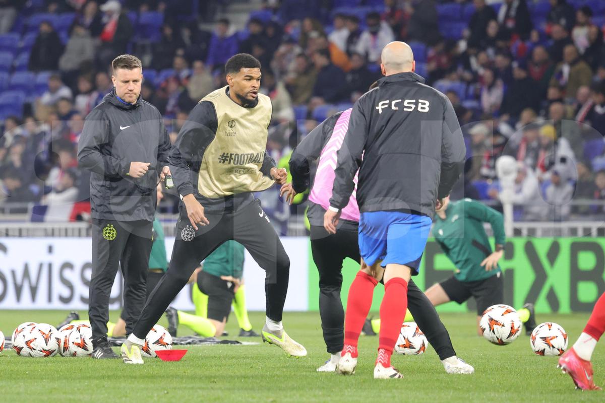 Lyon - FCSB, imagini de la încălzire