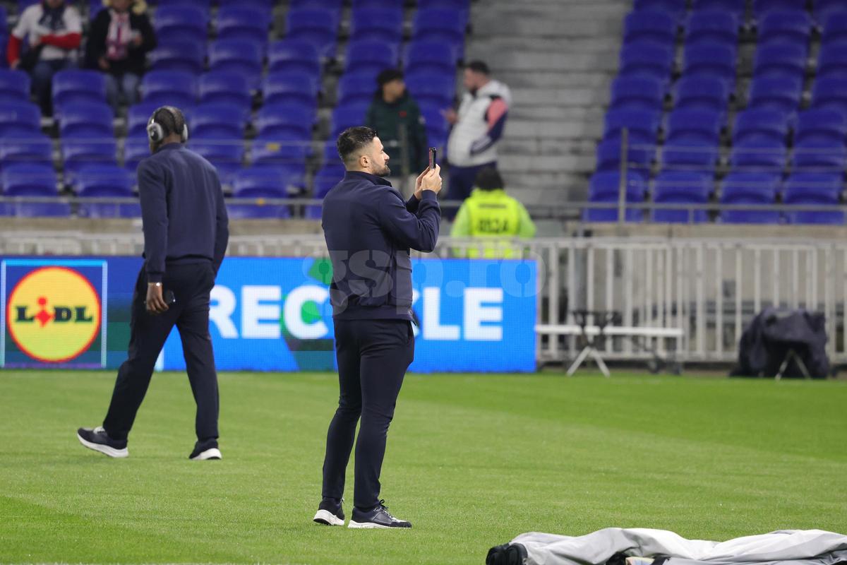 Asta le întrece pe toate! Cu o oră înainte de Lyon - FCSB, Mihai Stoica a anunțat schimbările de la pauză: „Suntem disperați”