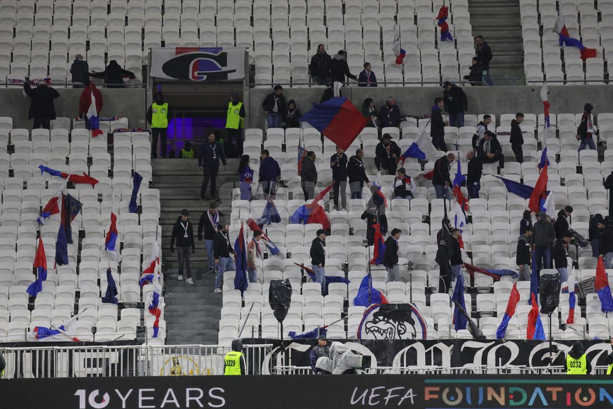 Asta le întrece pe toate! Cu o oră înainte de Lyon - FCSB, Mihai Stoica a anunțat schimbările de la pauză: „Suntem disperați”