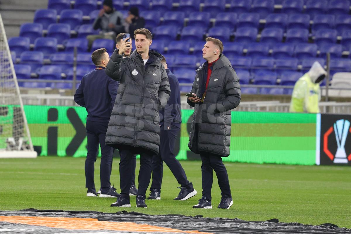 Lyon - FCSB, primele imagini de la firul ierbii