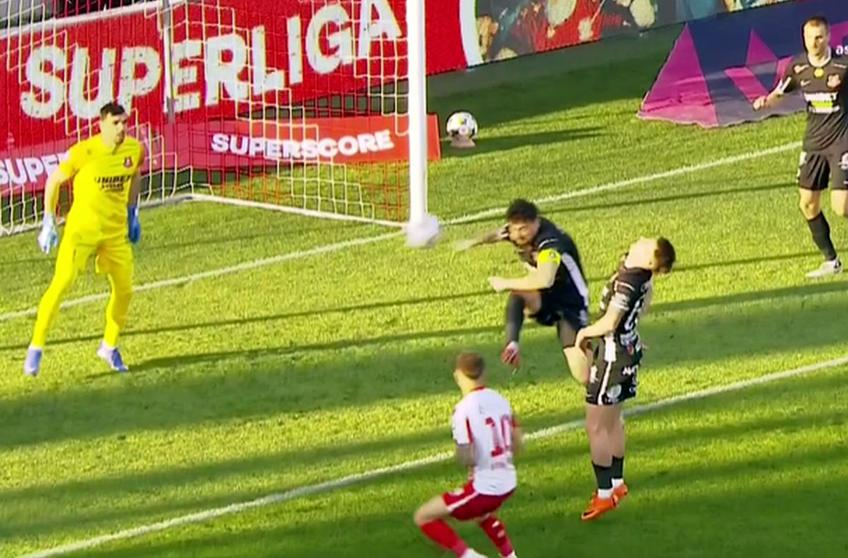 Autogol halucinant în UTA - Hermannstadt