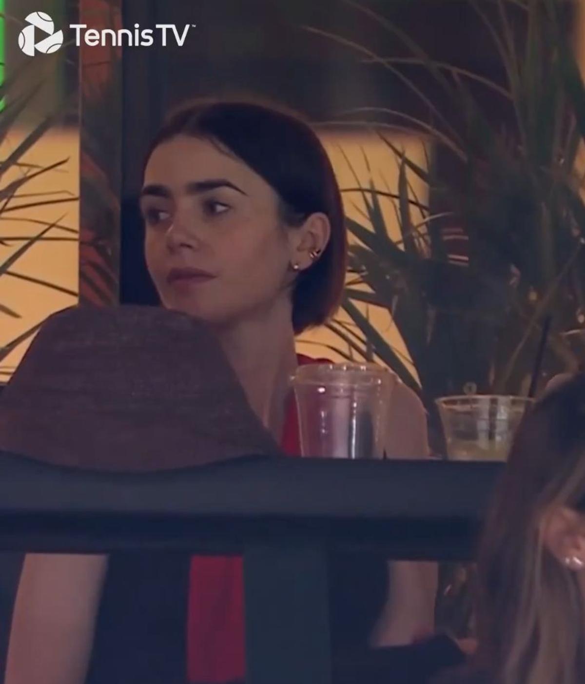 Lily Collins, surprinsă la meciul lui Alcaraz de la Indian Wells