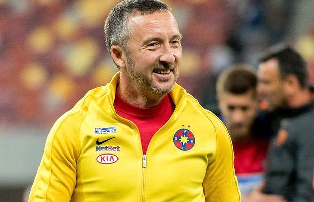 Galeria FCSB și-a pierdut răbdarea » Mesaj pentru MM Stoica: „Ieși, frate, și apără clubul! Să nu încercați să băgați rezervele cu CFR Cluj”