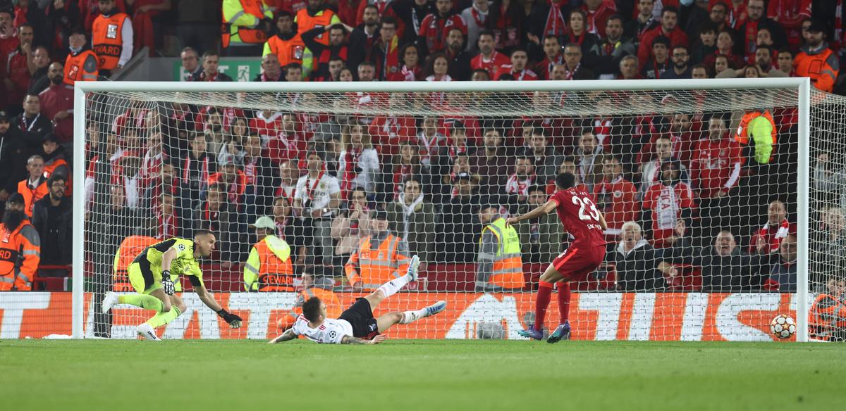 Liverpool se califică în semifinalele Ligii Campionilor, după 3-3 pe Anfield cu Benfica și 6-4 la general