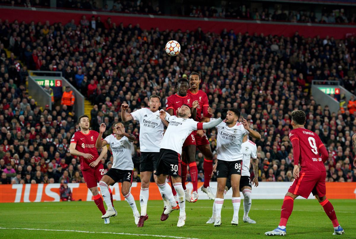 Liverpool se califică în semifinalele Ligii Campionilor, după 3-3 pe Anfield cu Benfica și 6-4 la general