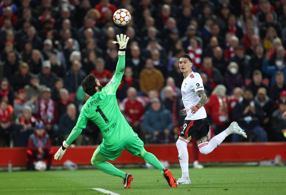 Liverpool se califică în semifinalele Ligii Campionilor, după 3-3 pe Anfield cu Benfica și 6-4 la general