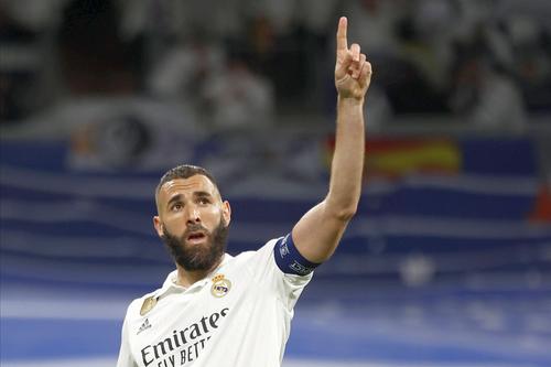 Karim Benzema e Mister Champions League. Foto: Imago Images