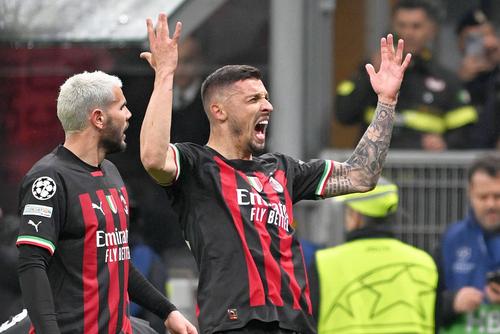 Ismael Bennacer, număr 4 cu rol de 10 la AC Milan. Foto: Imago Images