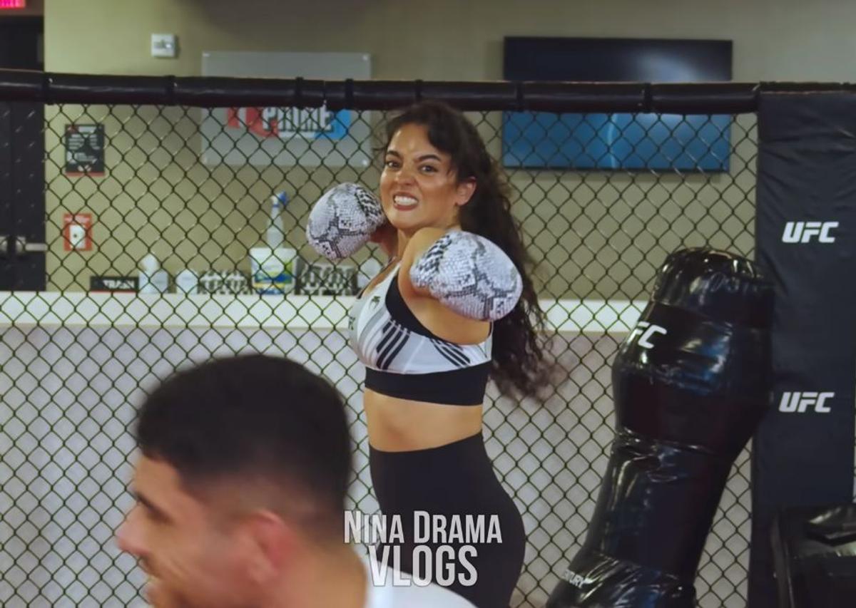 Speculații! Nina Drama, cel mai sexy reporter din UFC, ar fi „vinovată” pentru abandonul anului: Arman s-a retras înaintea luptei pentru centură