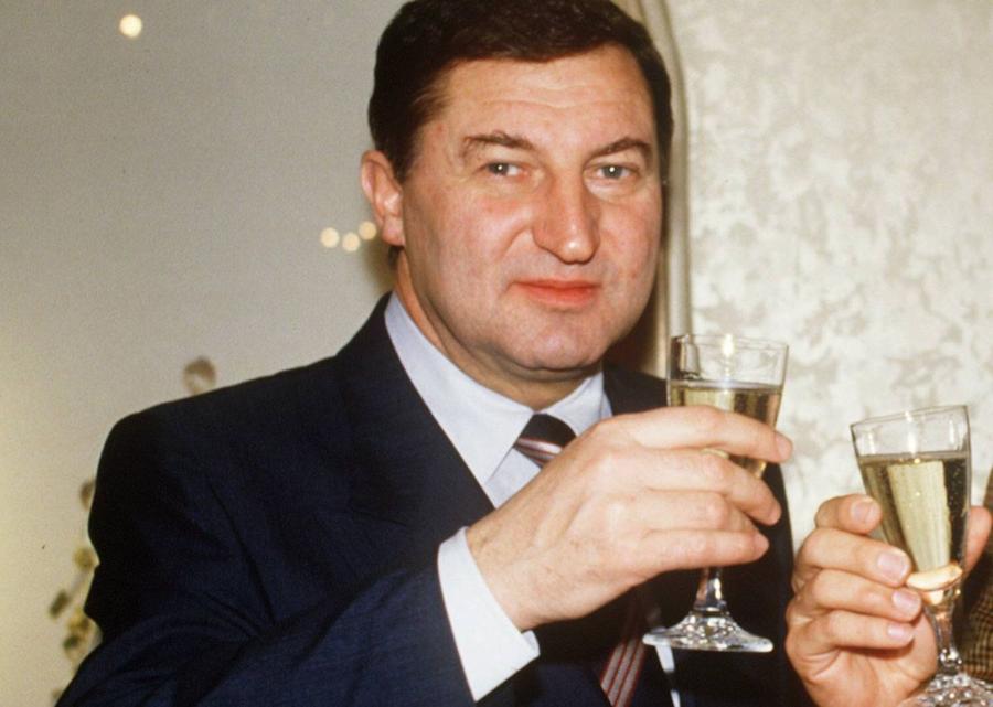 Horst Dassler / Sursă foto: Imago Images Cadoul de la Ilie Năstase pe care fiul fondatorului Adidas l-a luat cu el în mormânt: „A zis: «Eu cu ăsta mă îngrop!»”