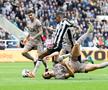 Micky van de Ven, depășit la golul lui Isak din Newcastle - Tottenham // foto: Guliver/gettyimages