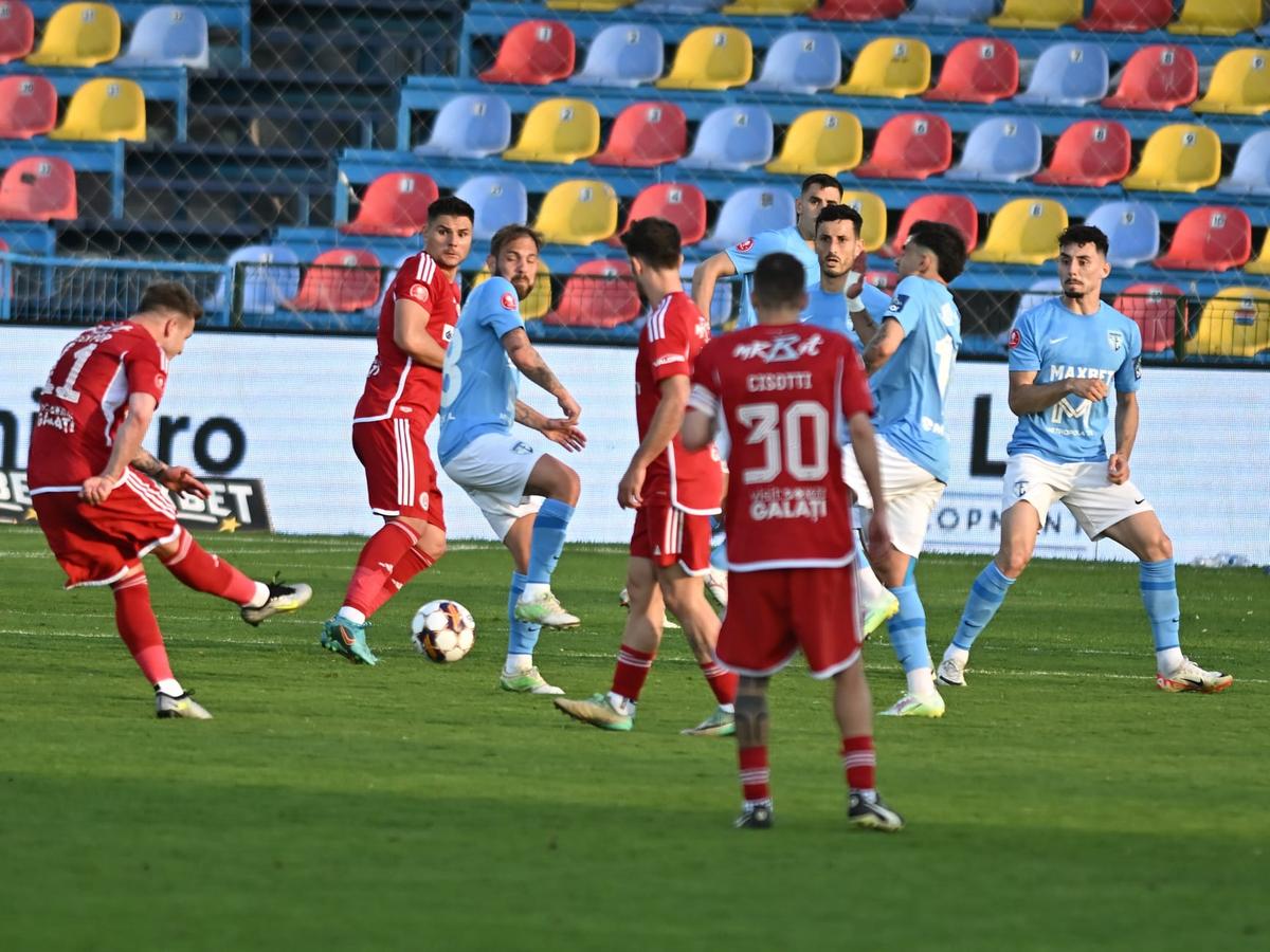 Strigătele fostului fotbalist aflat în tribune la Voluntari l-au scos din minți pe Dorinel Munteanu: „Asta e România”