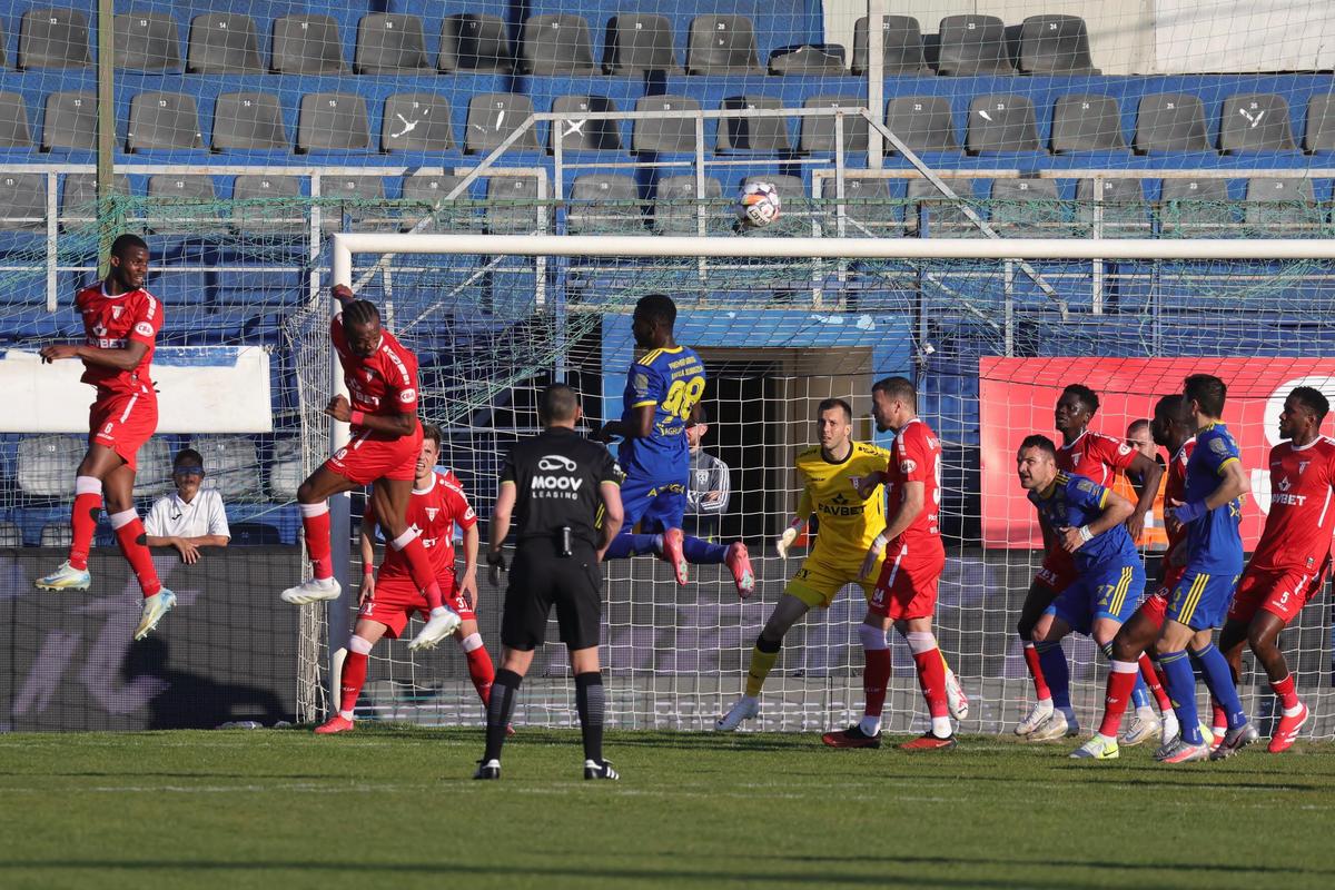 Unirea Slobozia - UTA 2-1 » Adrian Mihalcea a avut grijă de bugetul lui Rednic! Luptă relansată pentru salvarea de la retrogradare