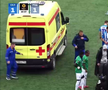 Cea mai brutală ciocnire între fotbaliști într-un meci din Rusia! Două ambulanțe au intrat pe teren, iar jucătorii au fost transportați de urgență la spital