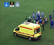 Cea mai brutală ciocnire între fotbaliști într-un meci din Rusia! Două ambulanțe au intrat pe teren, iar jucătorii au fost transportați de urgență la spital
