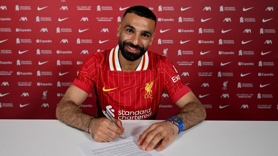 Salah a purtat un Richard Mille albastru, la prelungirea cu Liverpool „Salah” din Bănie! Accesoriul de 300.000 de euro cu care a venit la Craiova - FCSB